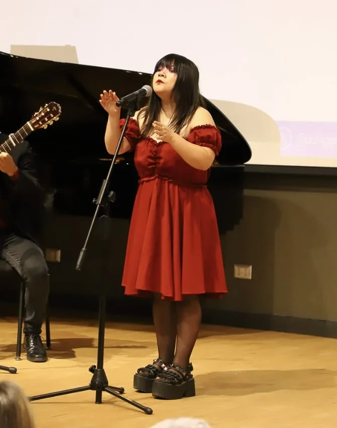 Samira Vergara Cantante VI